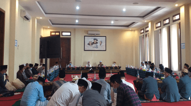 Ikrar dan Serah Terima Wakaf Pondok Pesantren Lirboyo
