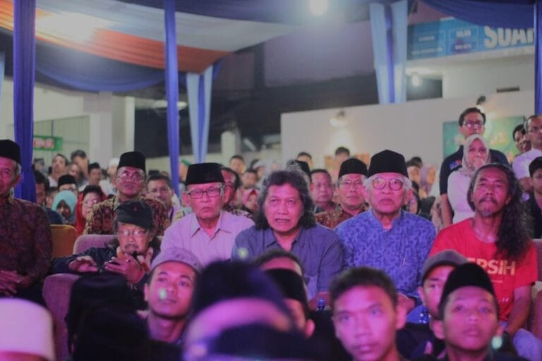 Jejak Sastrawan dari Pesantren