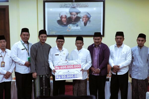 Kemenag Salurkan Bantuan Renovasi Ponpes Lirboyo bantuan kemenag kepada pondok lirboyo atas terjadinya kebakaran di ndalem kasepuhan KH. Marzuqi dahlan
