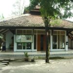 Pondok Pesantren Haji Ya’qub (PPHY) Lirboyo