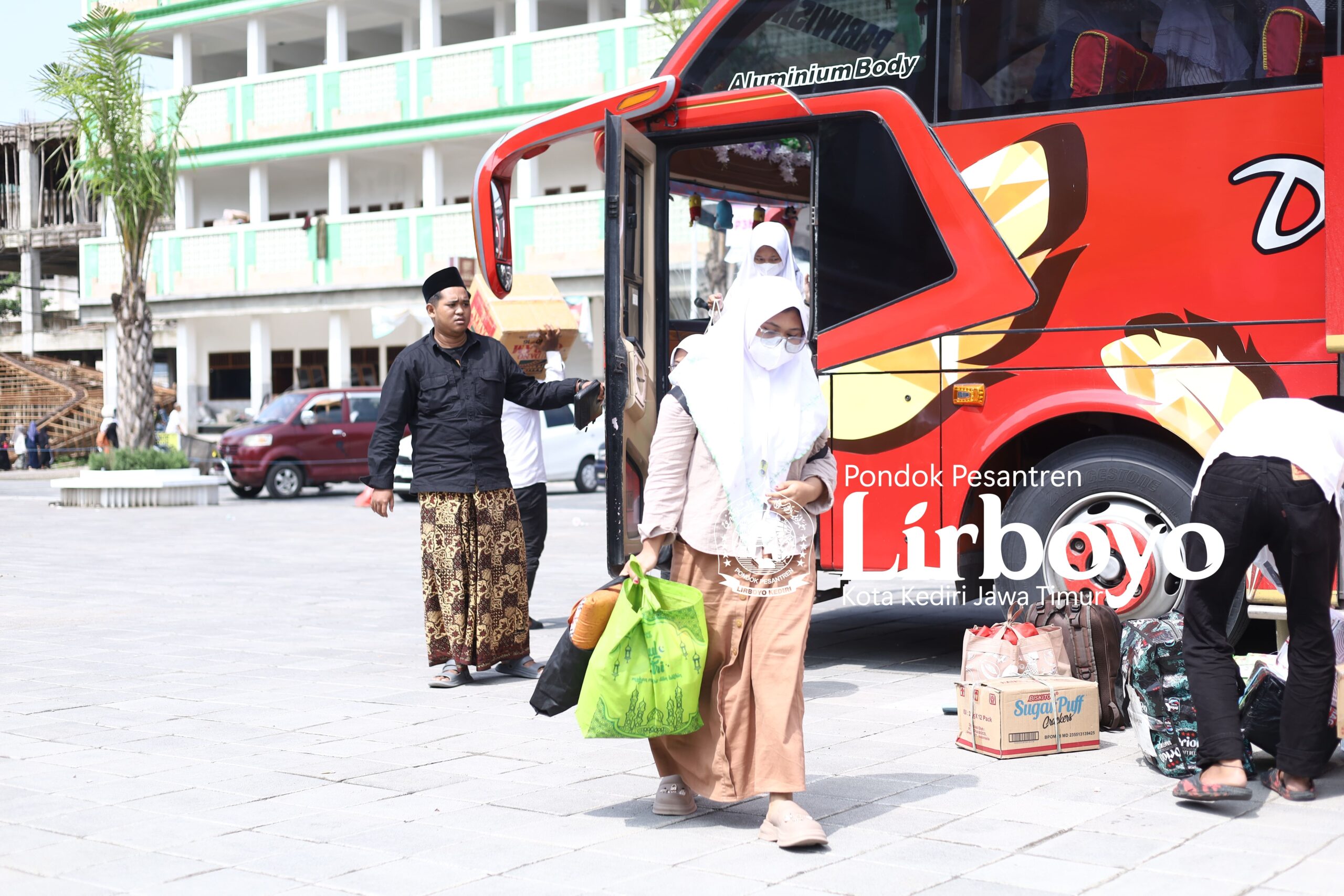 kedatangan santri lirboyo