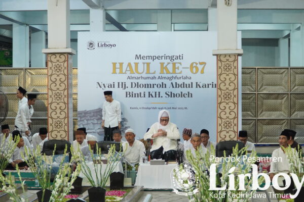 Sekilas Haul Ummul Ma’had Lirboyo; Ibu Nyai Dlomroh yang Ke-67 Haul Bu Nyai Dlomroh