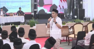 Seminar “Pengenalan Produk atau Layanan Keuangan Syariah, Pengelolaan Keuangan serta Waspada Aktivitas Keuangan Ilegal.” di Lirboyo