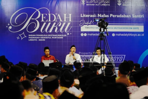 bedah buku trilogi musik