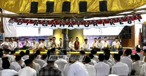 Santri Lirboyo Rayakan Maulid Nabi Per Kamar